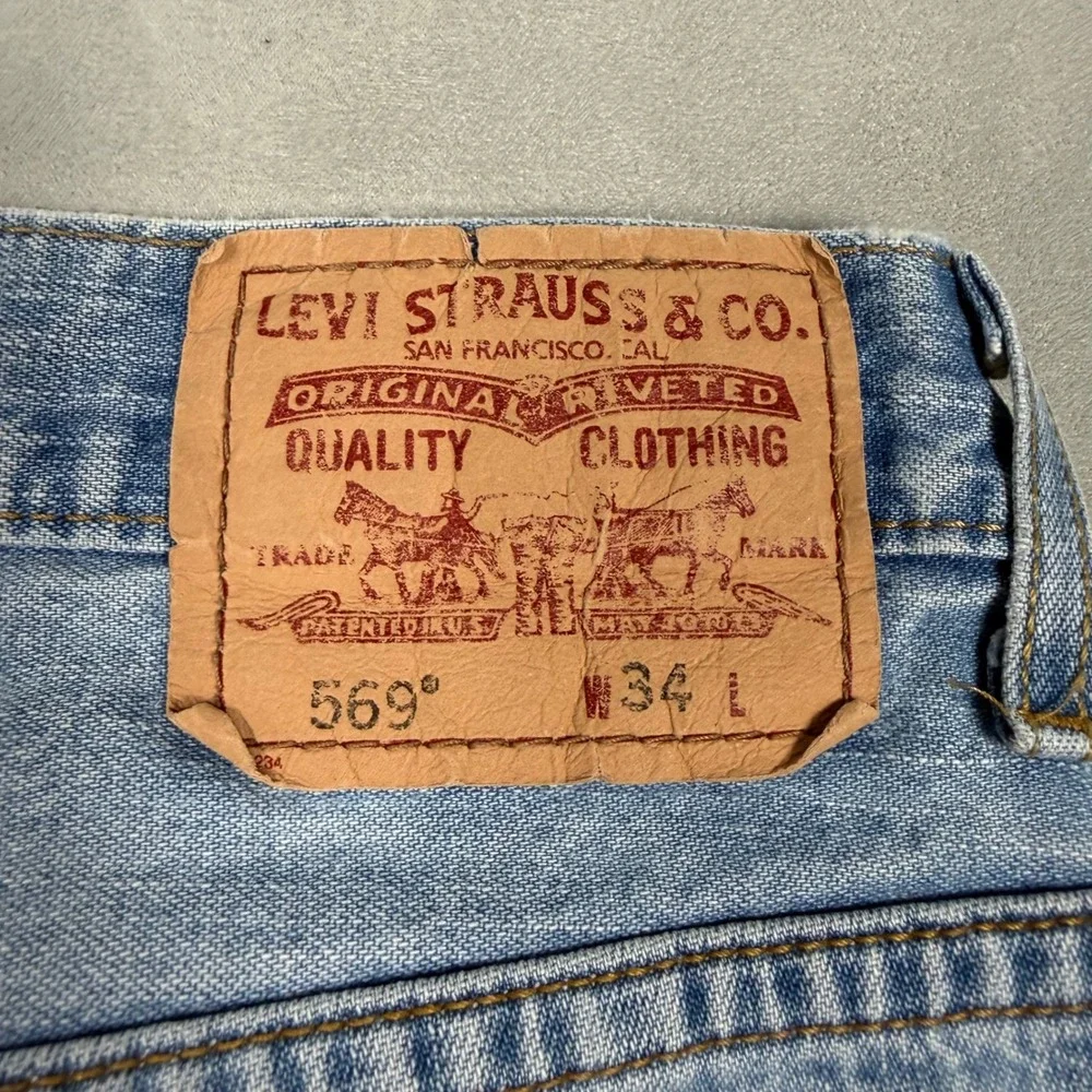 Levis these levi